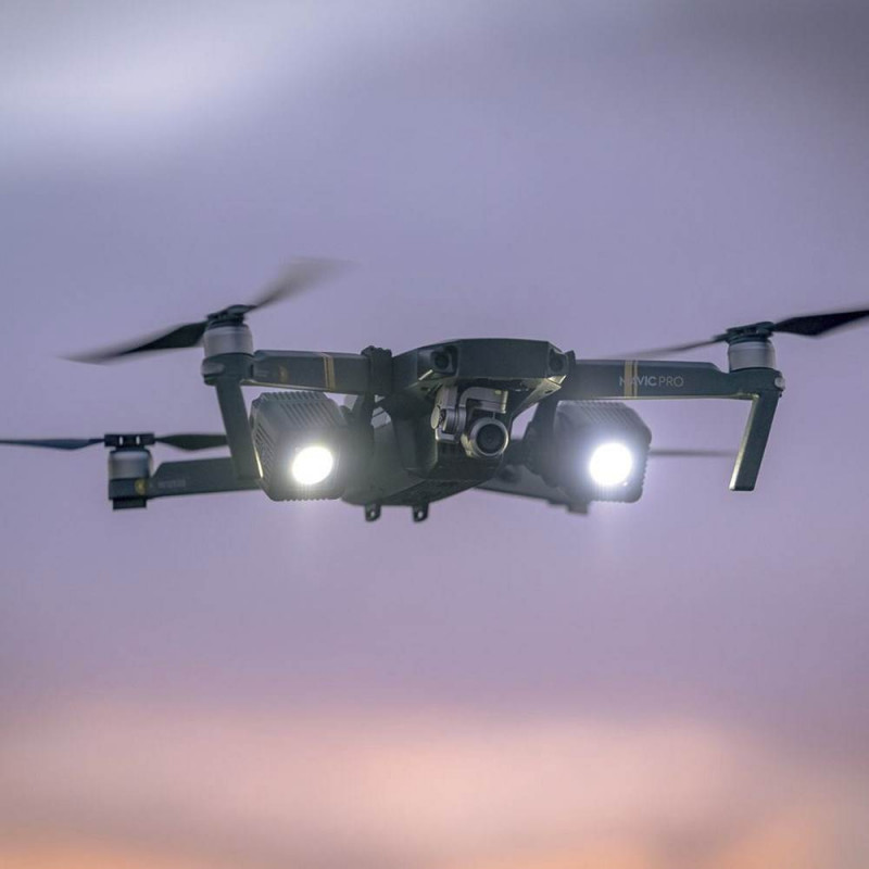 Lume Cube Lighting Kit DJI Mavic Pro (2 Lume Cubes + 2 Bars) Lume Cube Lighting Kit DJI Mavic Pro (2 Lume Cubes + 2 Bars)
